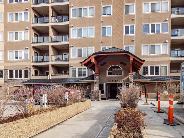 106 - 30 Discovery Ridge Close Sw, Condo with 2 bedrooms, 2 bathrooms and 2 parking in Calgary AB | Image 2