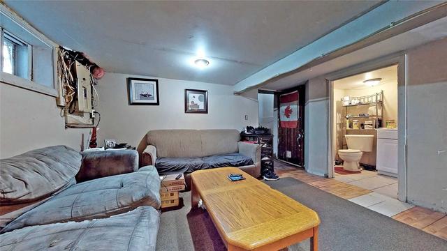 172 Mitchell Ave, House detached with 2 bedrooms, 2 bathrooms and 4 parking in Oshawa ON | Image 17