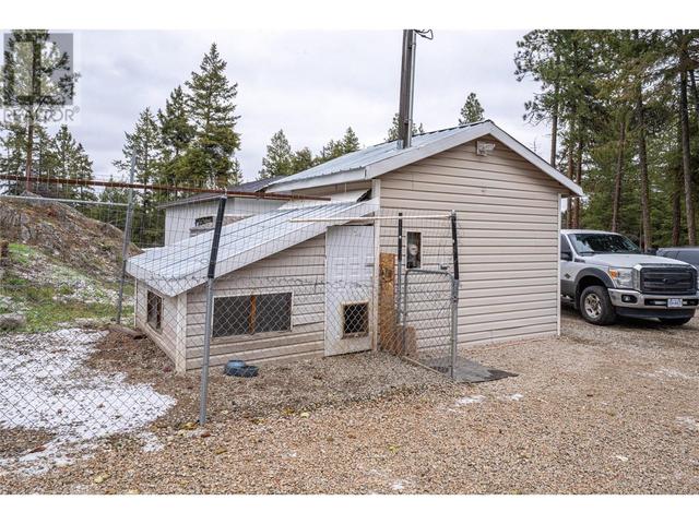 338 Howards Road, House detached with 3 bedrooms, 2 bathrooms and 2 parking in North Okanagan B BC | Image 32