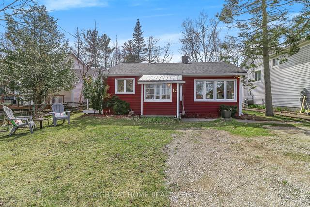 12 47th St S, House detached with 2 bedrooms, 1 bathrooms and 4 parking in Wasaga Beach ON | Image 12