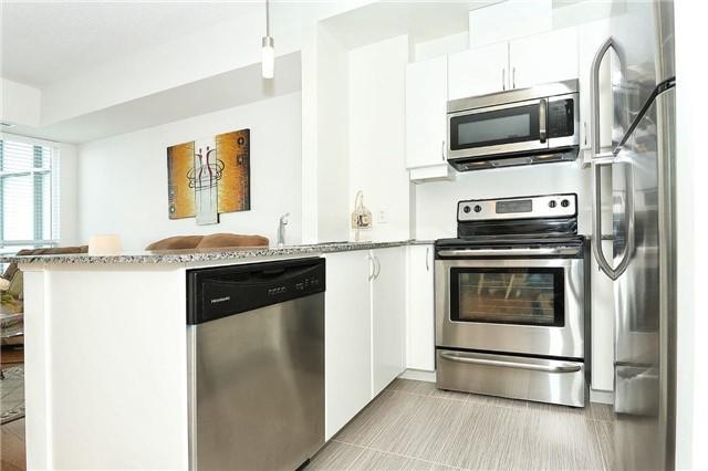 511 - 7730 Kipling Ave, Condo with 2 bedrooms, 2 bathrooms and 1 parking in Vaughan ON | Image 4
