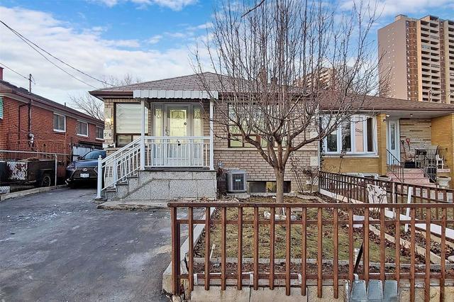 36 Lanyard Rd, House semidetached with 3 bedrooms, 4 bathrooms and 7 parking in Toronto ON | Image 31