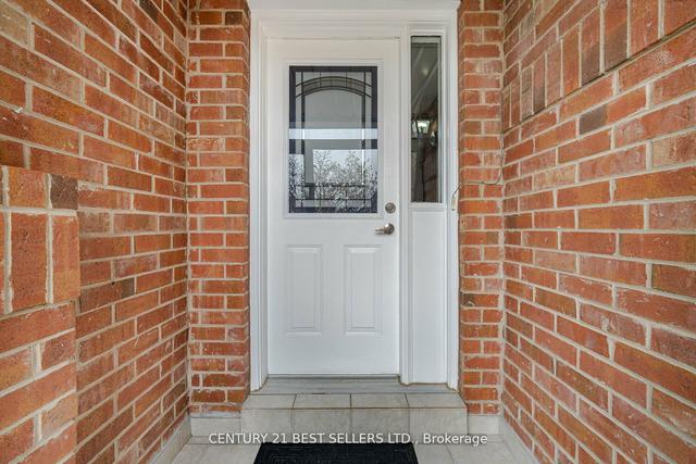 5649 Cortina Cres, House semidetached with 3 bedrooms, 4 bathrooms and 3 parking in Mississauga ON | Image 34