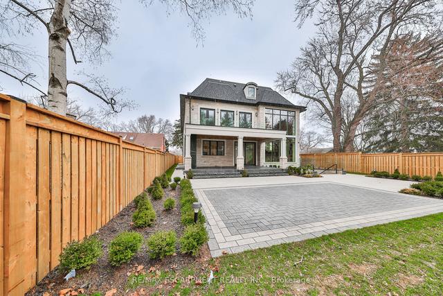 556 Fourth Line, House detached with 6 bedrooms, 8 bathrooms and 10 parking in Oakville ON | Image 32