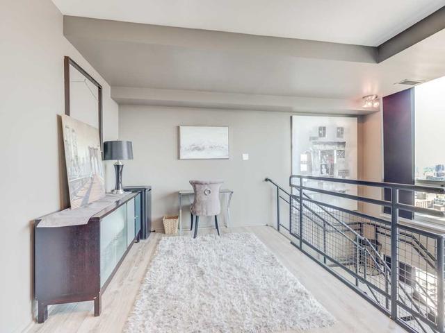 lph3607 - 10 Yonge St, Condo with 1 bedrooms, 2 bathrooms and 1 parking in Toronto ON | Image 3