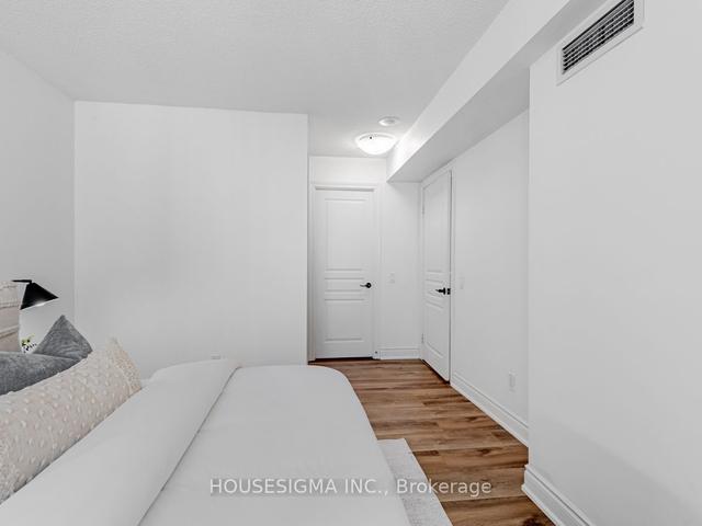1309 - 5 Northtown Way, Condo with 1 bedrooms, 2 bathrooms and 1 parking in Toronto ON | Image 11