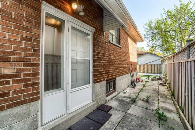 149 Combe Ave, House detached with 3 bedrooms, 2 bathrooms and 5 parking in Toronto ON | Image 26