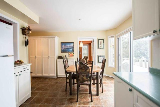1 Stroud Pl, House detached with 4 bedrooms, 4 bathrooms and 6 parking in Barrie ON | Image 3