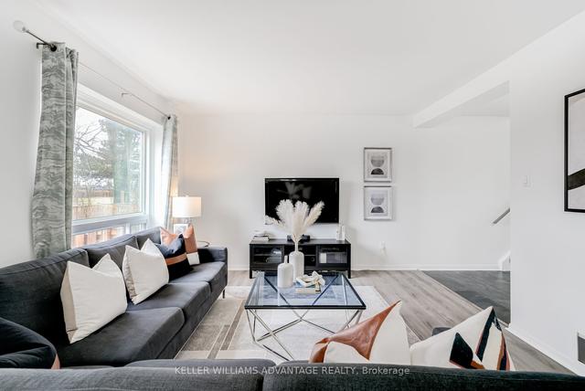 1 - 2 Liszt Gate, Townhouse with 3 bedrooms, 2 bathrooms and 2 parking in Toronto ON | Image 9