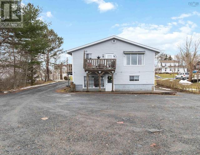 66 Maple Avenue, House other with 0 bedrooms, 0 bathrooms and null parking in Lunenburg NS | Image 7