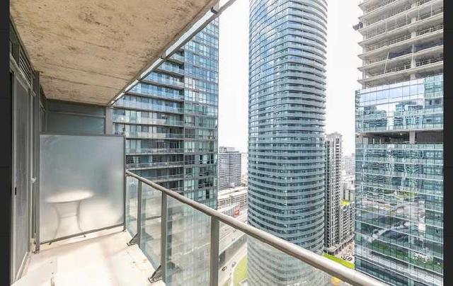 2803 - 65 Bremner Blvd W, Condo with 0 bedrooms, 1 bathrooms and 0 parking in Toronto ON | Image 9
