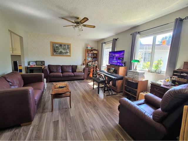 1850 Reeves Place, House detached with 3 bedrooms, 2 bathrooms and 2 parking in Abbotsford BC | Card Image
