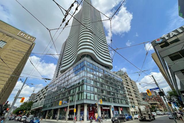3508 - 403 Church St, Condo with 2 bedrooms, 1 bathrooms and 0 parking in Toronto ON | Image 1