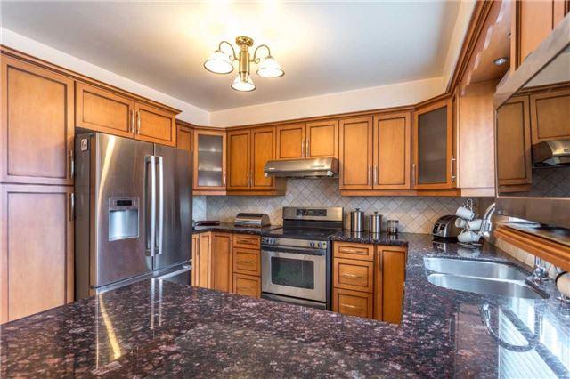 104 Princeton Terr, House detached with 4 bedrooms, 4 bathrooms and 4 parking in Brampton ON | Image 7