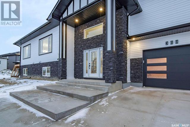 368 Barrett Street, House detached with 8 bedrooms, 5 bathrooms and null parking in Saskatoon SK | Image 2