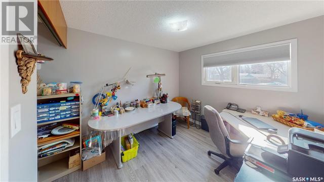 2924 3rd Avenue N, House detached with 3 bedrooms, 2 bathrooms and null parking in Regina SK | Image 18