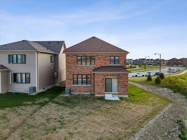 90 Whithorn Cres, House detached with 4 bedrooms, 3 bathrooms and 4 parking in Haldimand County ON | Image 2