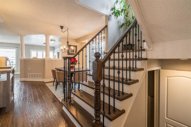1631 Cartwright Cres, House attached with 3 bedrooms, 3 bathrooms and 3 parking in Milton ON | Image 22