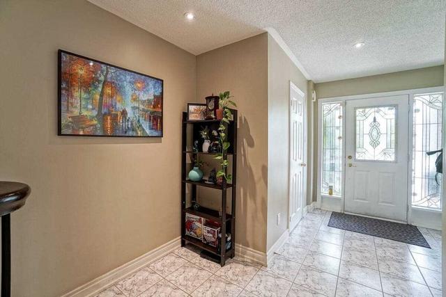 806 Ashprior Ave, House attached with 3 bedrooms, 4 bathrooms and 3 parking in Mississauga ON | Image 34