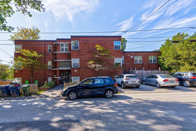 37-37a Dominion Rd, House detached with 0 bedrooms, 9 bathrooms and 11 parking in Toronto ON | Image 31