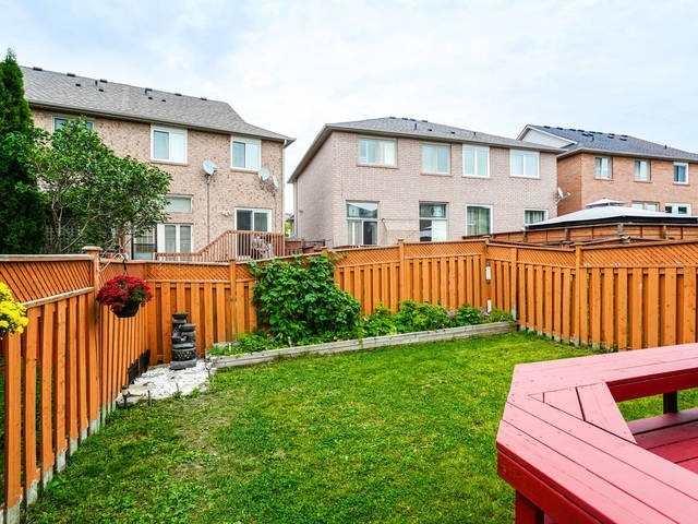 7157 Black Walnut Tr, House semidetached with 3 bedrooms, 3 bathrooms and 4 parking in Mississauga ON | Image 20