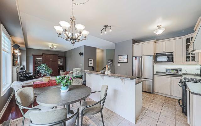 20 Renoir Dr, House detached with 4 bedrooms, 4 bathrooms and 4 parking in Vaughan ON | Image 2