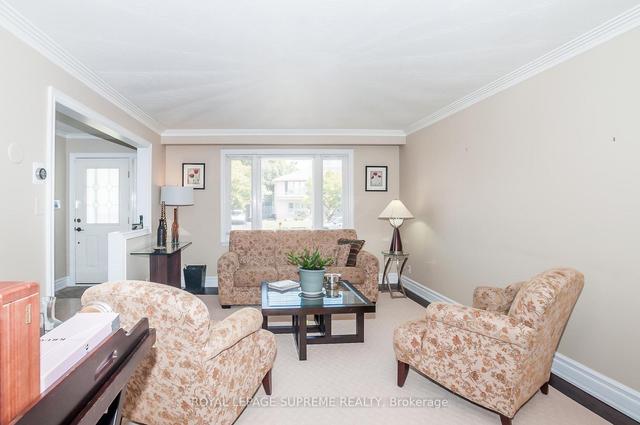 8 Norgrove Cres, House detached with 3 bedrooms, 2 bathrooms and 1 parking in Toronto ON | Image 14