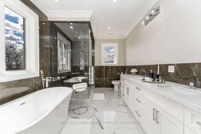 37 Brumwell St, House detached with 4 bedrooms, 5 bathrooms and 6 parking in Toronto ON | Image 9