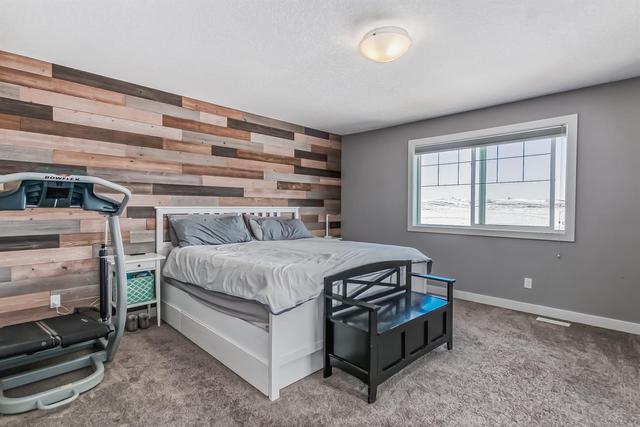 9 Sunvalley View, House detached with 3 bedrooms, 1 bathrooms and 4 parking in Calgary AB | Image 19