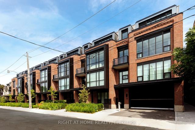 104 - 36 Birch Ave, Townhouse with 3 bedrooms, 4 bathrooms and 2 parking in Toronto ON | Image 1