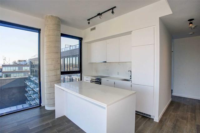 ph819 - 7 Smith Cres, Condo with 2 bedrooms, 2 bathrooms and 1 parking in Toronto ON | Image 10