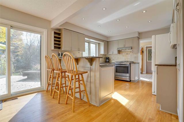27 Ivan Ave, House detached with 4 bedrooms, 4 bathrooms and 10 parking in Caledon ON | Image 6