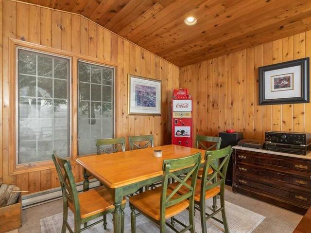 1048 Lawland Heights Rd, House detached with 2 bedrooms, 2 bathrooms and 6 parking in Gravenhurst ON | Image 2