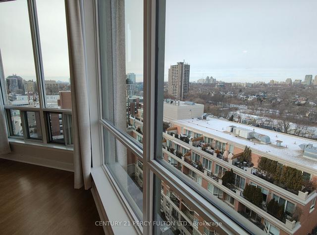 ph110 - 942 Yonge St, Condo with 1 bedrooms, 1 bathrooms and 1 parking in Toronto ON | Image 1