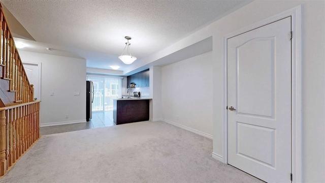81 - 2500 Hill Rise Crt, Townhouse with 3 bedrooms, 3 bathrooms and 1 parking in Oshawa ON | Image 8