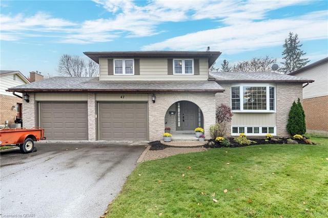 47 Briarwood Crescent, House detached with 4 bedrooms, 2 bathrooms and 8 parking in Belleville ON | Card Image