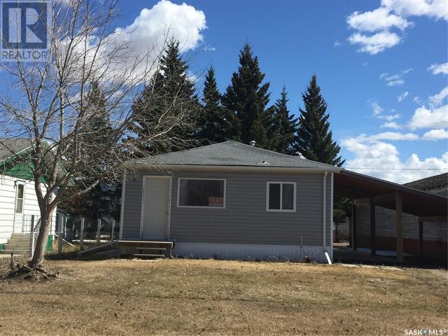 104 1st Street Nw, House detached with 2 bedrooms, 1 bathrooms and null parking in Watson SK | Image 2