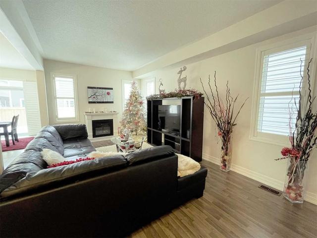 165 Wagner Cres, House attached with 4 bedrooms, 3 bathrooms and 5 parking in Essa ON | Image 36