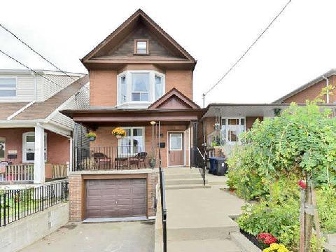105 Barker Ave, House detached with 3 bedrooms, 3 bathrooms and 2 parking in Toronto ON | Image 1