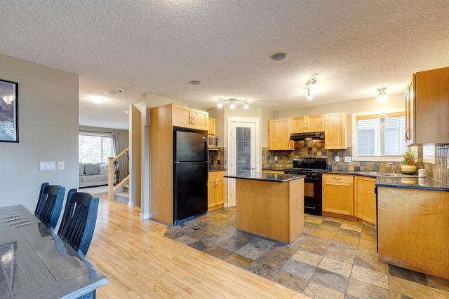 8924 Wentworth Avenue Sw, House detached with 4 bedrooms, 2 bathrooms and 2 parking in Calgary AB | Image 18