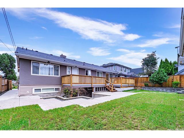 466 W 27th Avenue, House detached with 4 bedrooms, 2 bathrooms and 4 parking in Vancouver BC | Image 38
