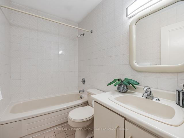 90b Shaftesbury Ave, House semidetached with 3 bedrooms, 4 bathrooms and 1 parking in Toronto ON | Image 13