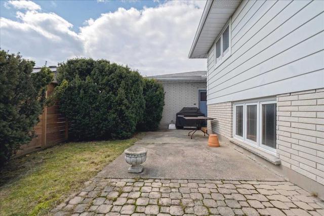 2144 Meadowbrook Rd, House detached with 3 bedrooms, 2 bathrooms and 3 parking in Burlington ON | Image 31