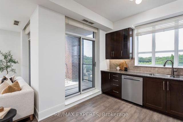 504 - 25 Earlington Ave, Condo with 2 bedrooms, 2 bathrooms and 2 parking in Toronto ON | Image 6