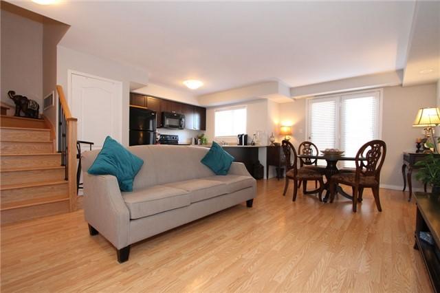 09 - 15 Hays Blvd, Townhouse with 2 bedrooms, 2 bathrooms and 1 parking in Oakville ON | Image 4