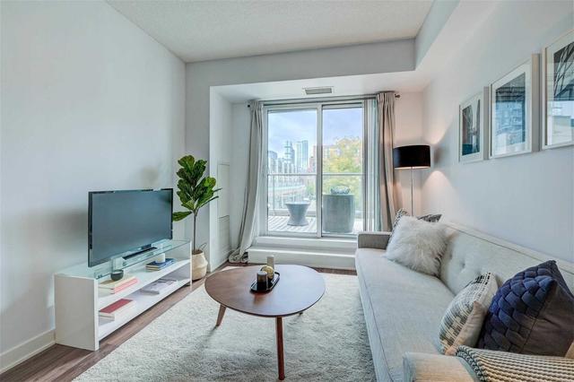 215 - 260 Sackville St, Condo with 1 bedrooms, 2 bathrooms and 1 parking in Toronto ON | Image 4