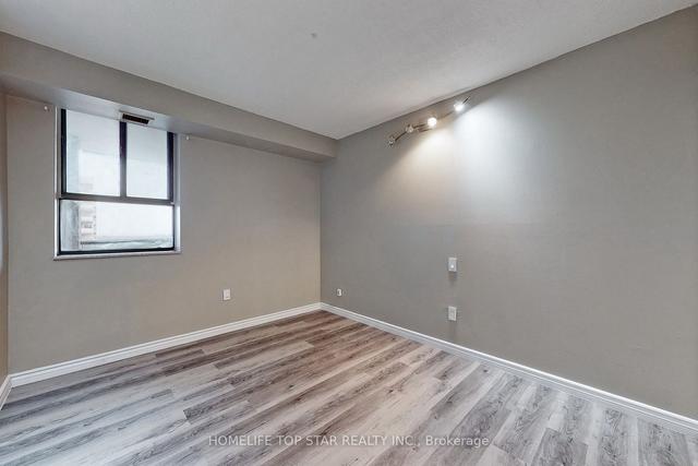 1201 - 4 Lisa St, Condo with 3 bedrooms, 2 bathrooms and 1 parking in Brampton ON | Image 7
