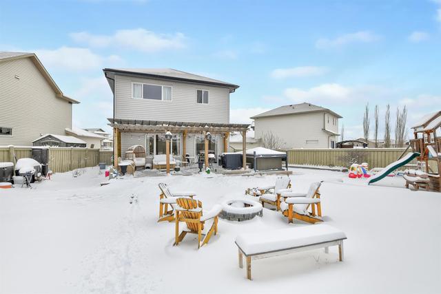 10242 85a Street, House detached with 4 bedrooms, 2 bathrooms and 4 parking in Grande Prairie AB | Image 38
