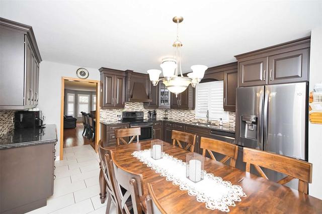 38 Consiglia Dr, House detached with 4 bedrooms, 3 bathrooms and 6 parking in St. Catharines ON | Image 6