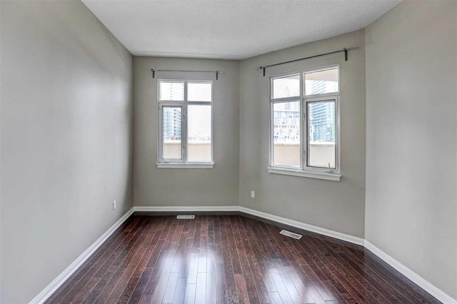 223 - 550 Front St W, Condo with 2 bedrooms, 1 bathrooms and 1 parking in Toronto ON | Image 12